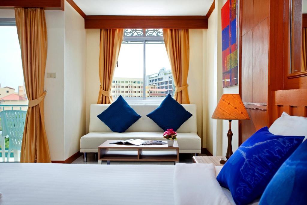 The Yim Siam Hotel Patong Екстериор снимка